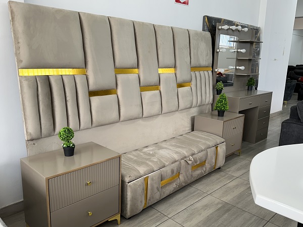 Luxury Queen Bedroom Suite