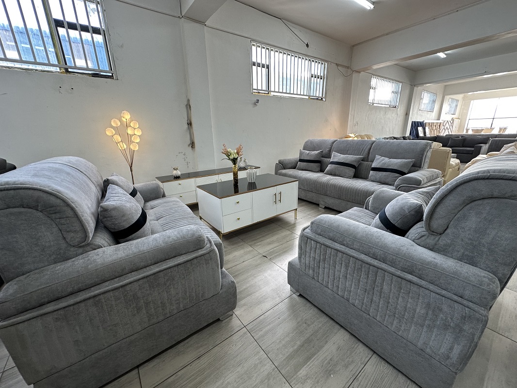 Tuxedo lounge suite
